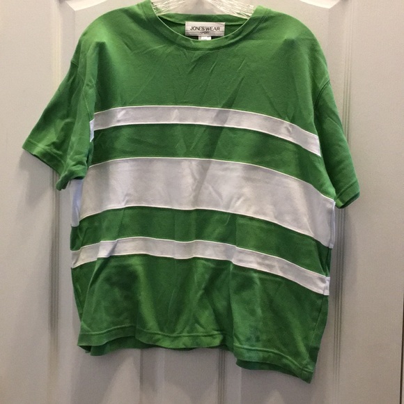 Jones Wear Tops - FINAL MARKDOWN Sporty jones wear top large